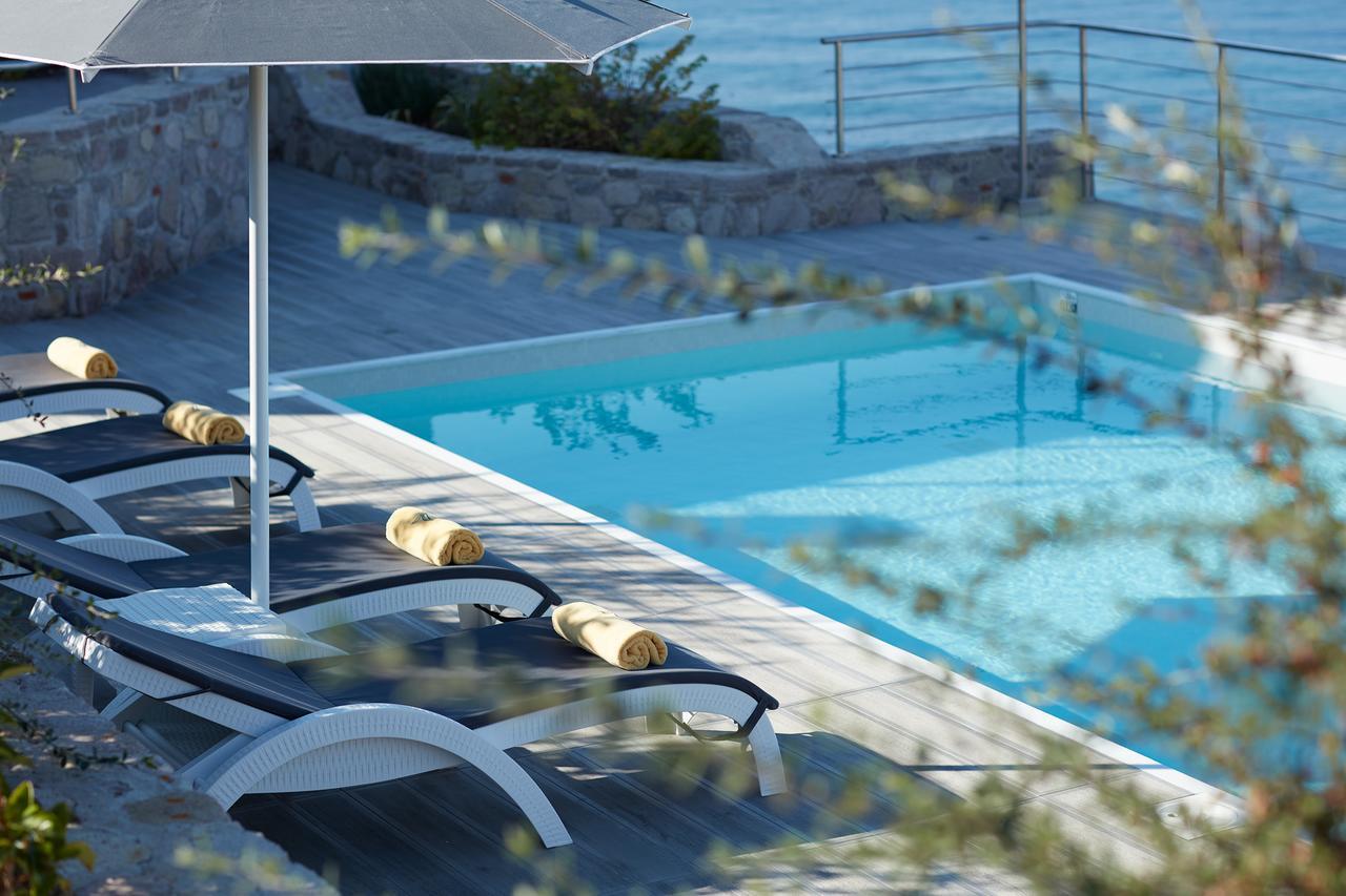 Eleia Seafront Rooms & Villas Pétra Kültér fotó