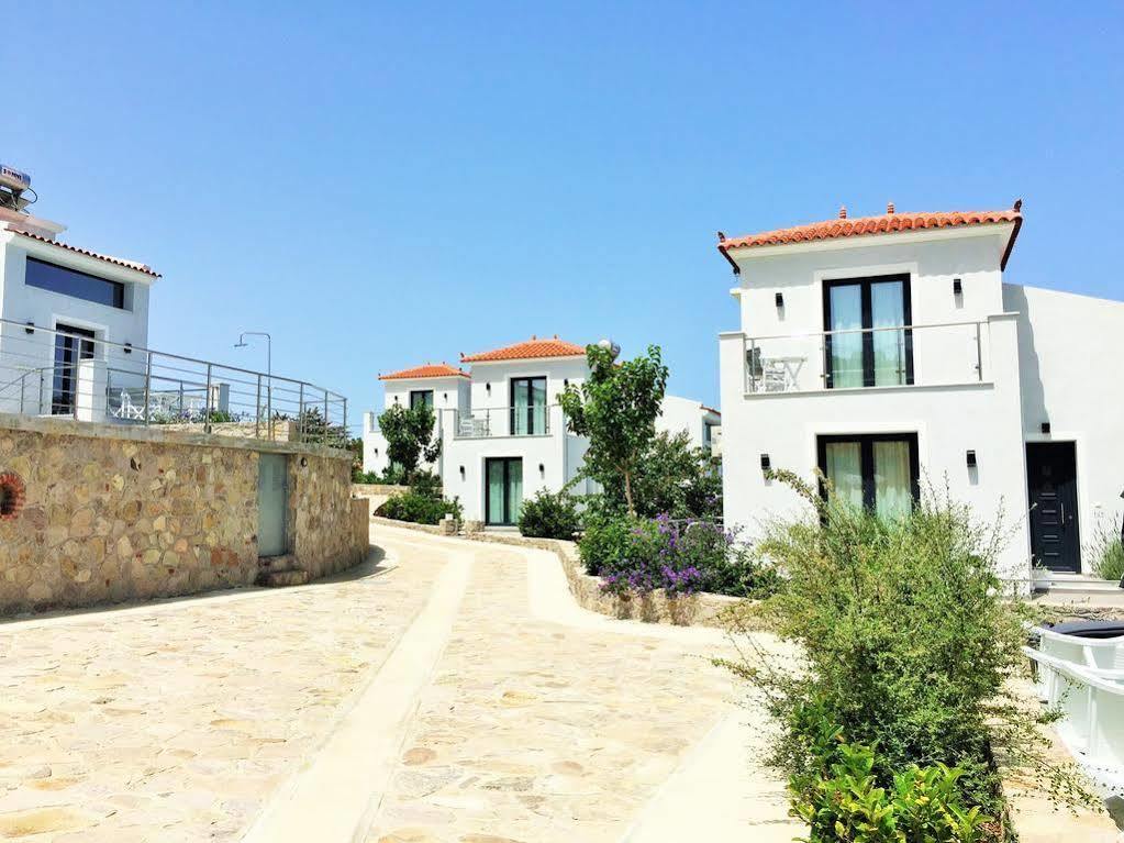Eleia Seafront Rooms & Villas Pétra Kültér fotó