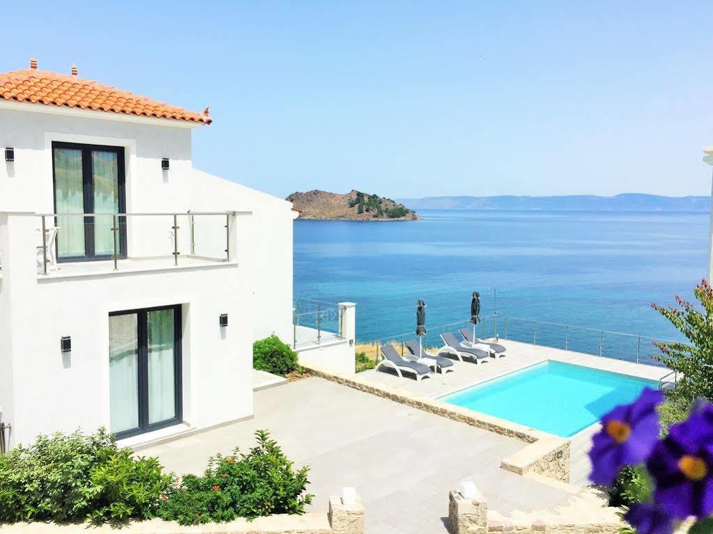 Eleia Seafront Rooms & Villas Pétra Kültér fotó