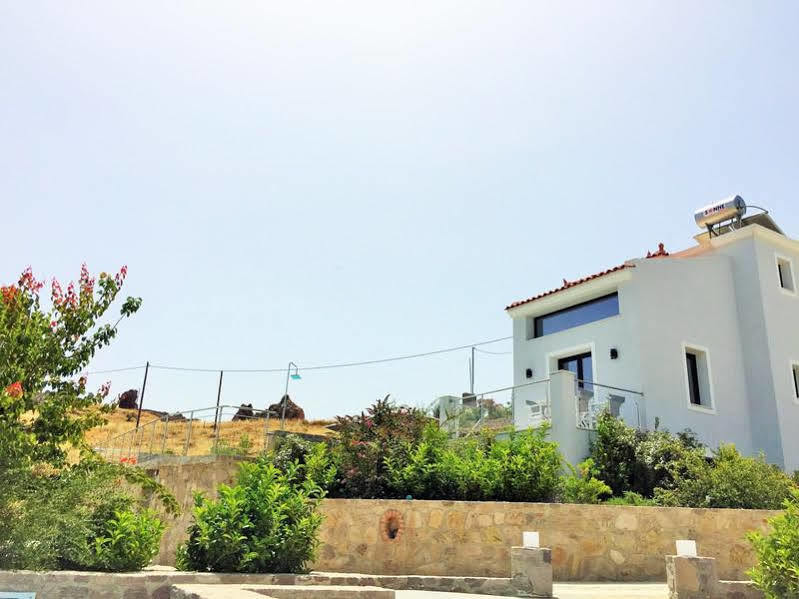 Eleia Seafront Rooms & Villas Pétra Kültér fotó
